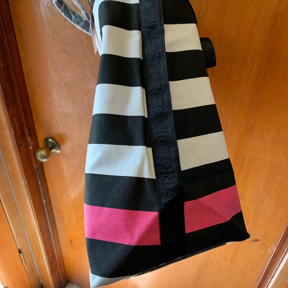 VICTORIA’S SECRET CROSSBODY TOTE BAG! Embroidered Detachable Strap B&W NWT - Picture 3 of 8